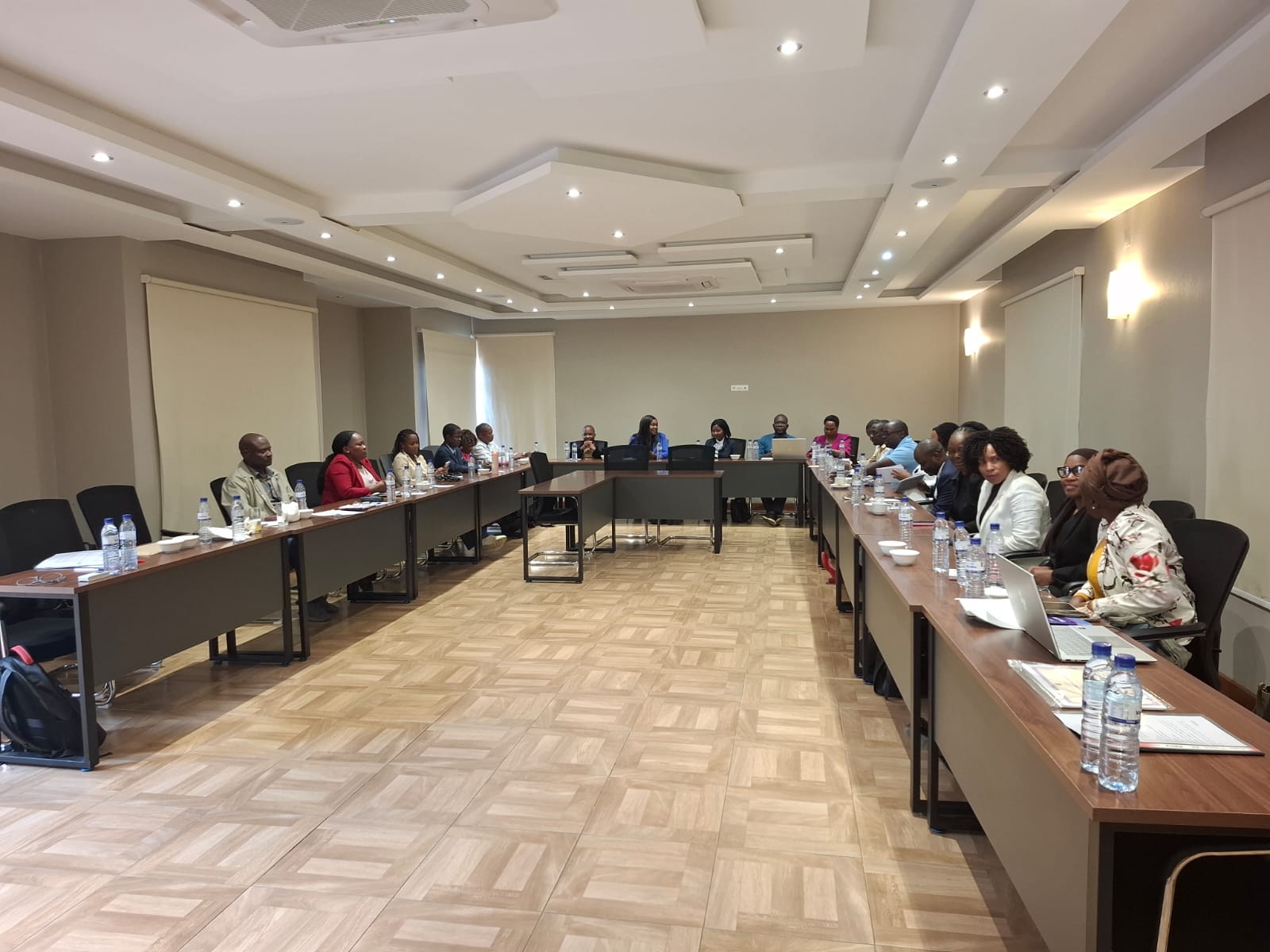 Encerramento da formação de técnicos dos armazéns centrais e intermediários em e-sngrhe e e-caf Encerramento da formação de técnicos dos armazéns centrais e intermediários em e-sngrhe e e-caf